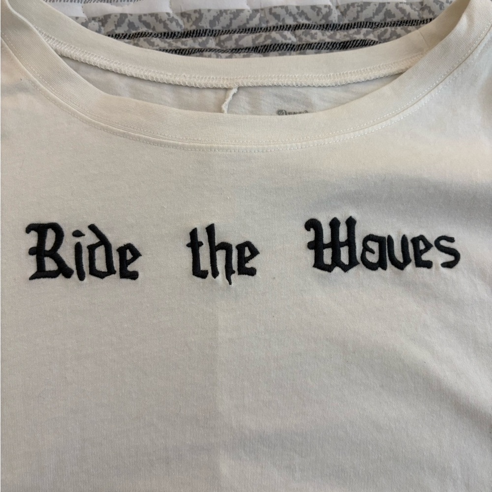 White 'Ride the Waves' T-Shirt - Picture 2 of 4